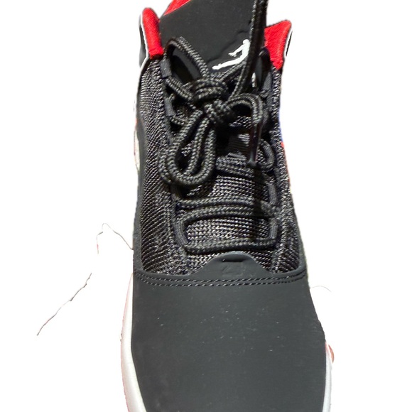 Jordan Max Aura 2 "Black Gym Red Size 6Y - Picture 7 of 8